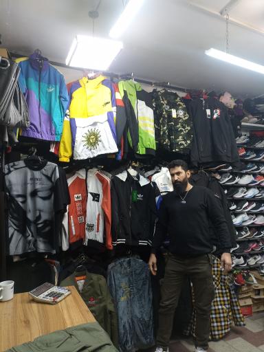 عکس فروشگاه دنیای پلنگی اهورا