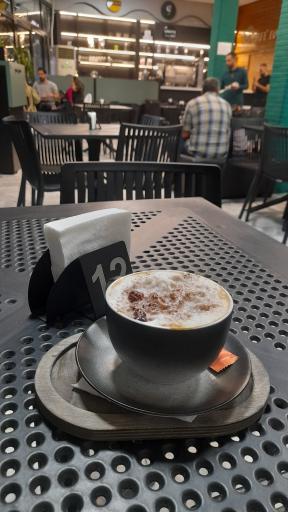 عکس کافه رستوران ژیوِرن