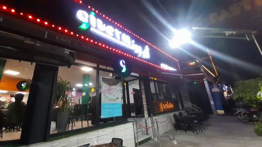 عکس کافه رستوران ژیوِرن