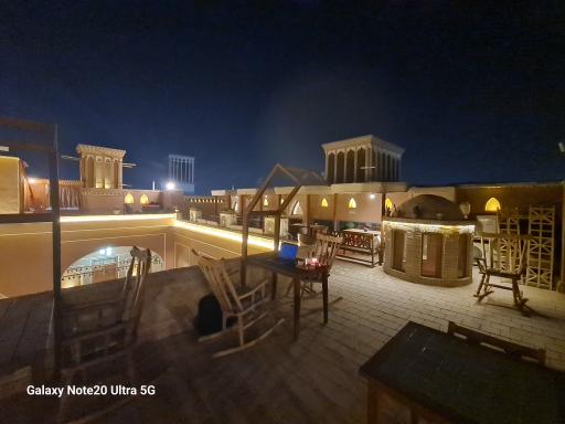 کافه بام خانه مفیدی