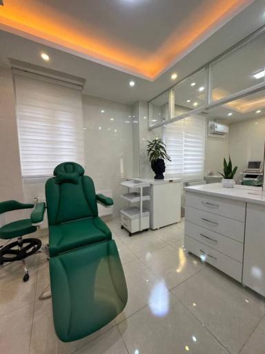 عکس مطب زیبایی کریستال