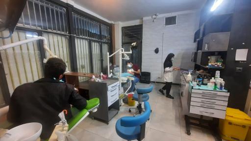 عکس کلنیک دندانپزشکی اهورا