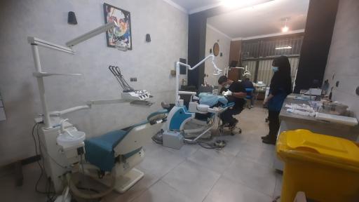 عکس کلنیک دندانپزشکی اهورا