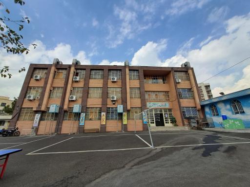 عکس دبیرستان دوره اول و دوم پسرانه غیردولتی انرژی مثبت