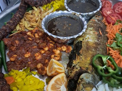 عکس رستوران و بیرون بر کاکو