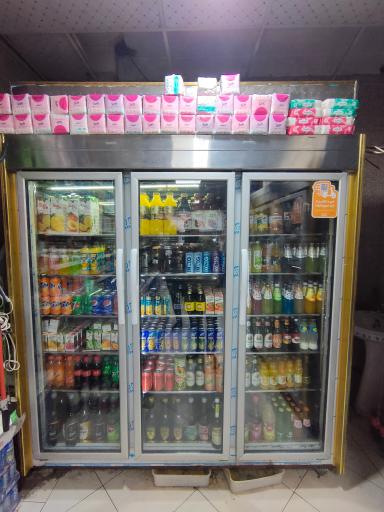 عکس سوپرمارکت محله