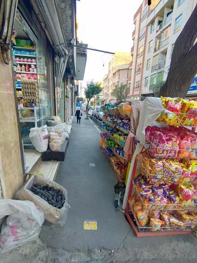 عکس سوپرمارکت محله