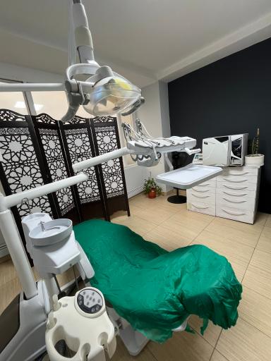 عکس مطب دندانپزشکی دکتر آیدا پایدار