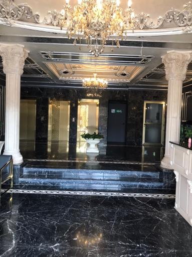 عکس دفتر وکالت دکتر محمدحسین مومن