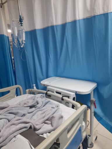 عکس آزمایشگاه خون و پاتوبیولوژی شهیدی