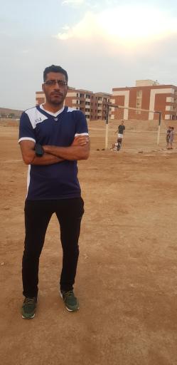 عکس زمین فوتبال خاکی منصور