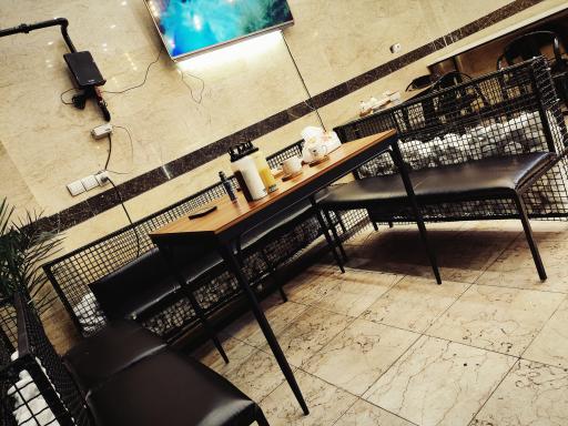 عکس فست فود بلوط خاورشهر