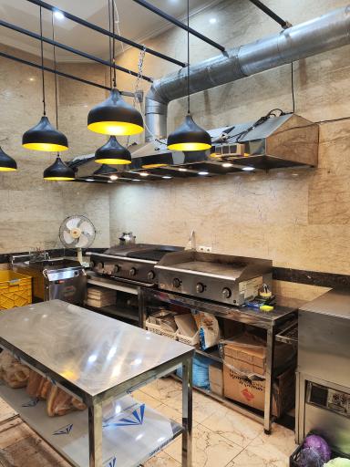 عکس فست فود بلوط خاورشهر