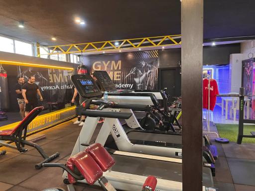 عکس باشگاه بدنسازی نفیس