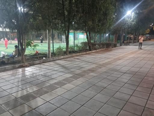 عکس زمین فوتبال پارک سه باندی