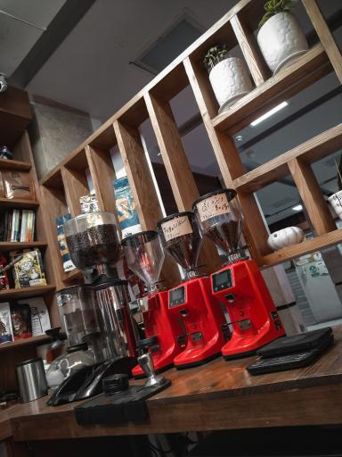 عکس کافه شیراز