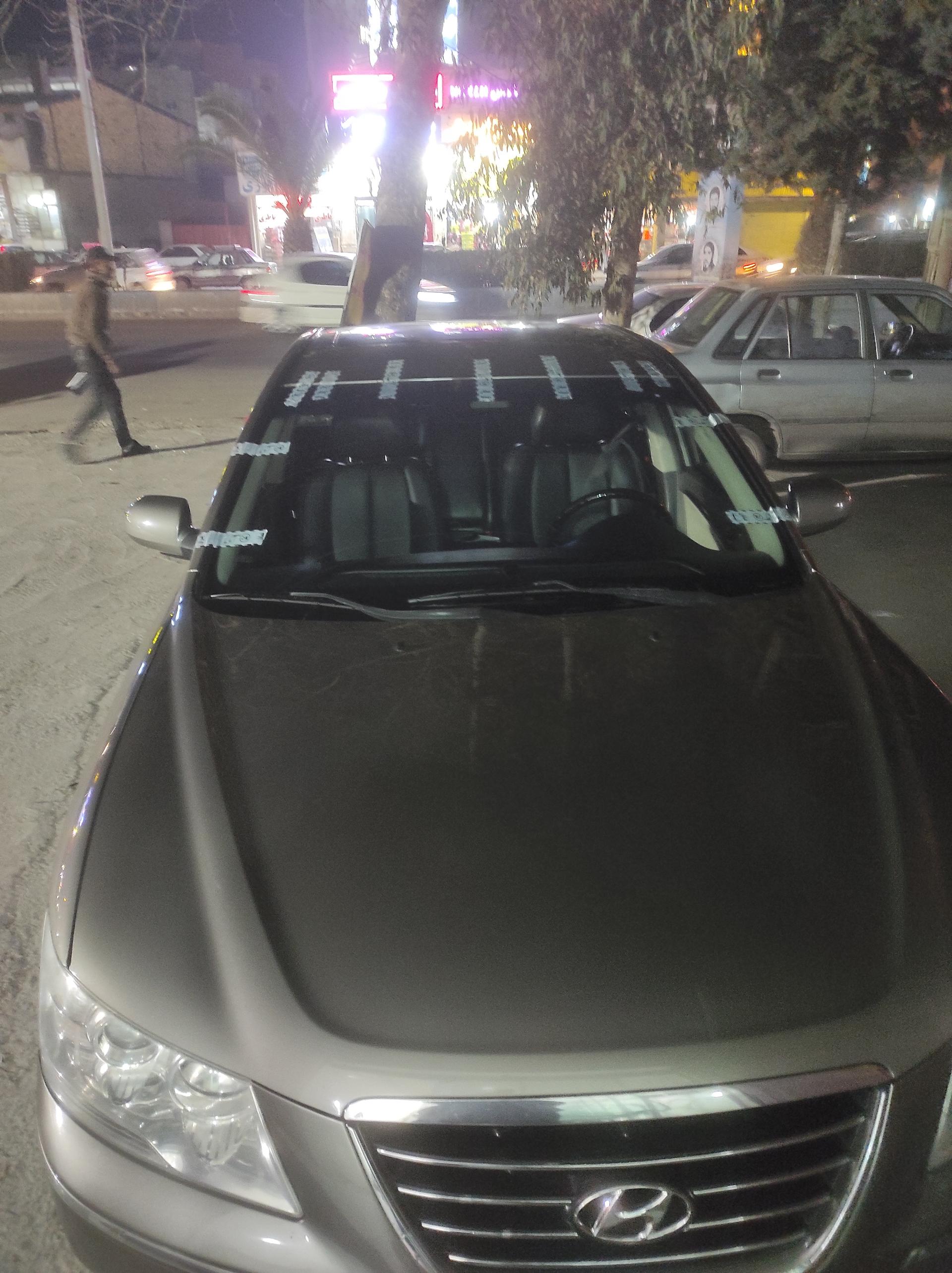 عکس شیشه اتومبیل کورش