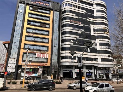 عکس شرکت کارگزاری بانک آینده