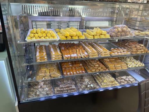 قنادی لوتوس