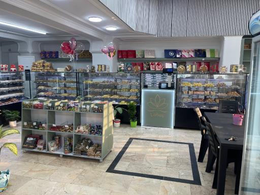 قنادی لوتوس