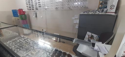 عکس بینایی سنجی دکتر کشتکار