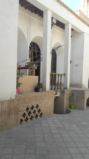 عکس خانه یغمایی ها و اداره میراث فرهنگی