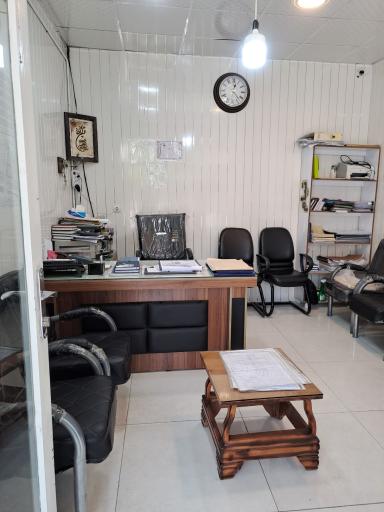 عکس مشاور املاک تیام