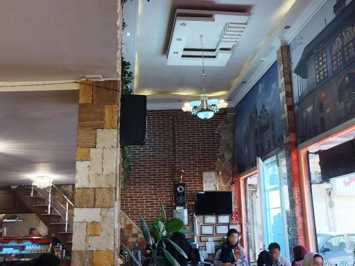 عکس چلوکبابی محمود