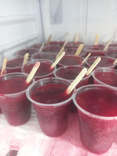 عکس بستنی و آب میوه اکبر مشتی