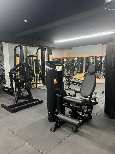 عکس باشگاه بدنسازی پرو وان 