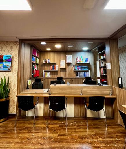 عکس آموزشگاه زبان ایران کانادا