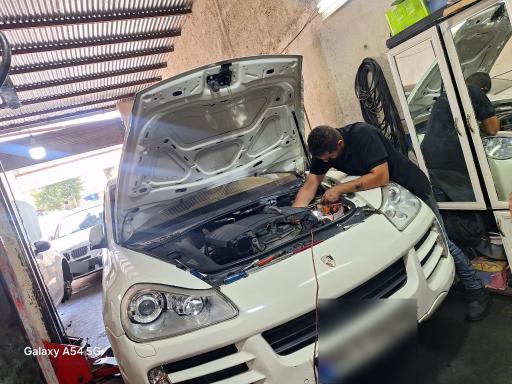 عکس تعمیرگاه اتوتست