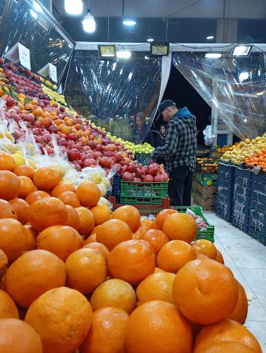 عکس بازار روز میوه و تره بار شهدای وحدت