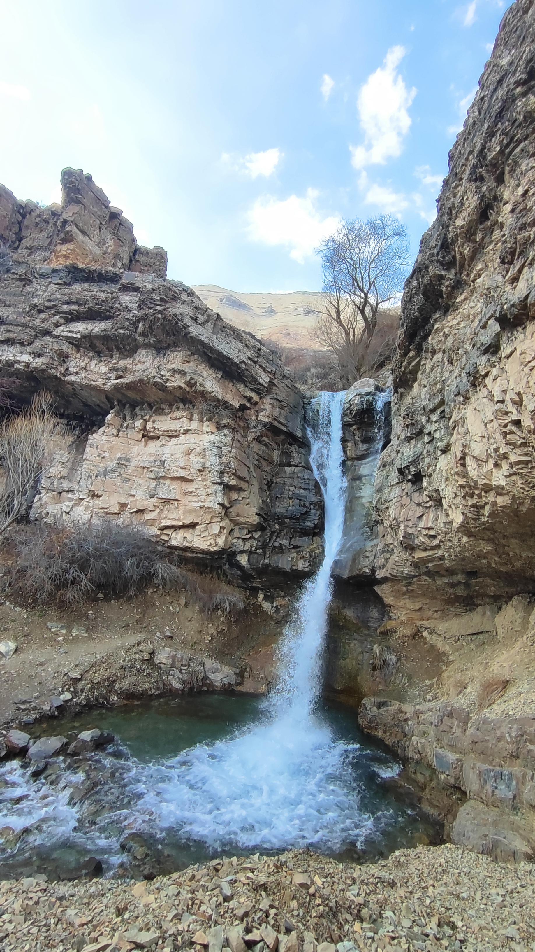 عکس آبشار سنج