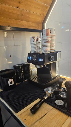 عکس کافه دخانیات دخان