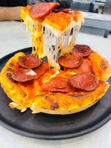 عکس کافه تریا فودلند 