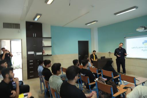 آموزشگاه برنامه نویسی کار و کمپ