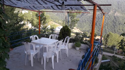 عکس اقامتگاه زرشکو