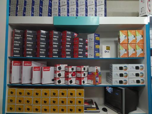 فروشگاه دوربین مداربسته و دزدگیر اماکن رضوی 