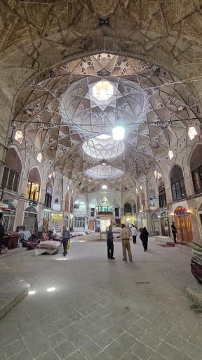 عکس تیمچه بازار بزرگ قم
