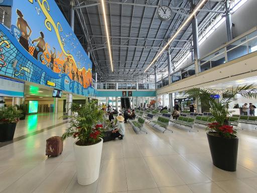 عکس پایانه مسافربری بندر کیش