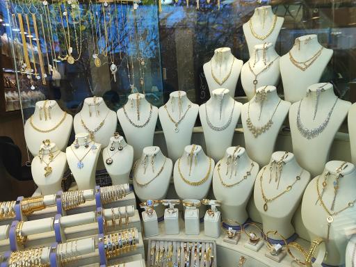 جواهری نیکا