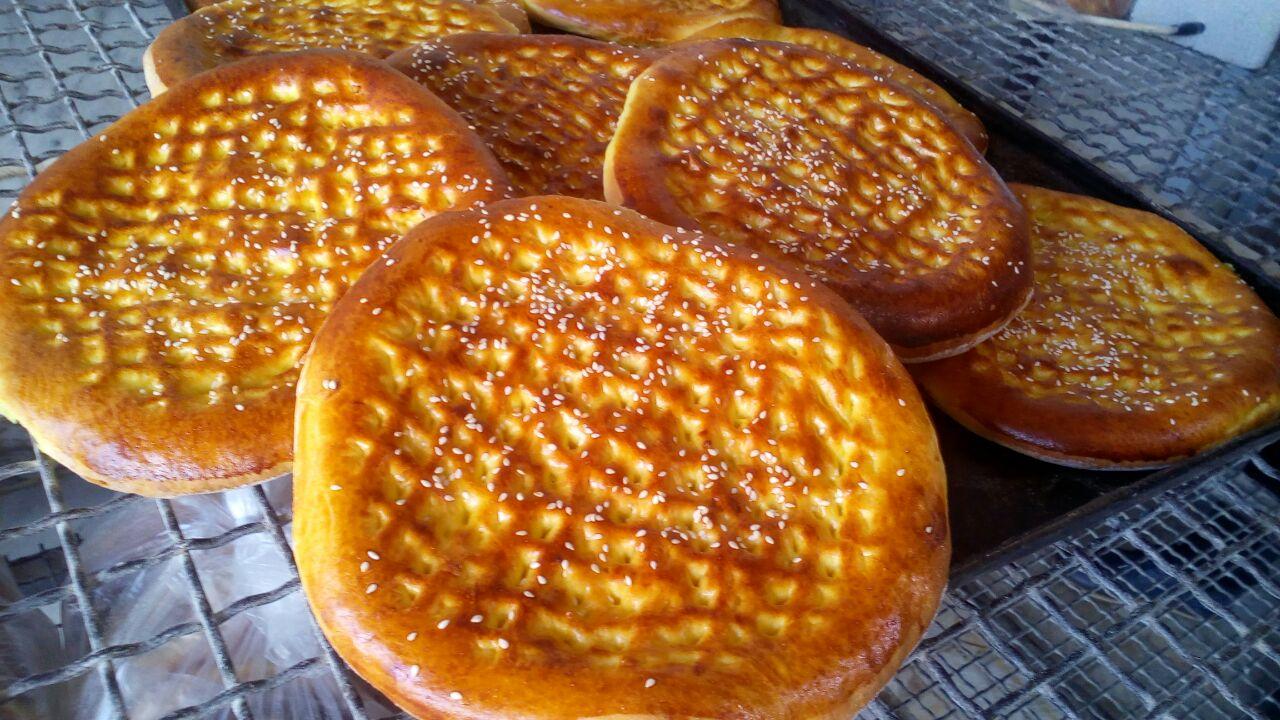 عکس کلوچه پزی طعم تو طعم 