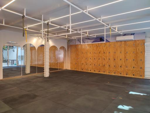 عکس باشگاه ورزشی مثلث