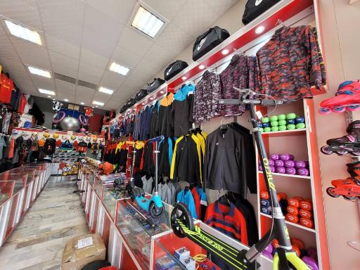 عکس فروشگاه ورزشی نیواسپورت