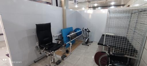 عکس فیزیوتراپی نشاط