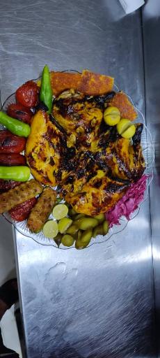 عکس کترینگ غذایی بیرون‌بر دورچین