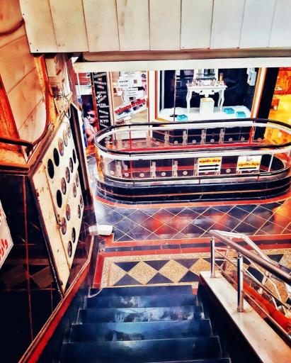 عکس پاساژ صدف