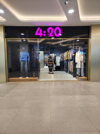 عکس بوتیک ۴:۲۰