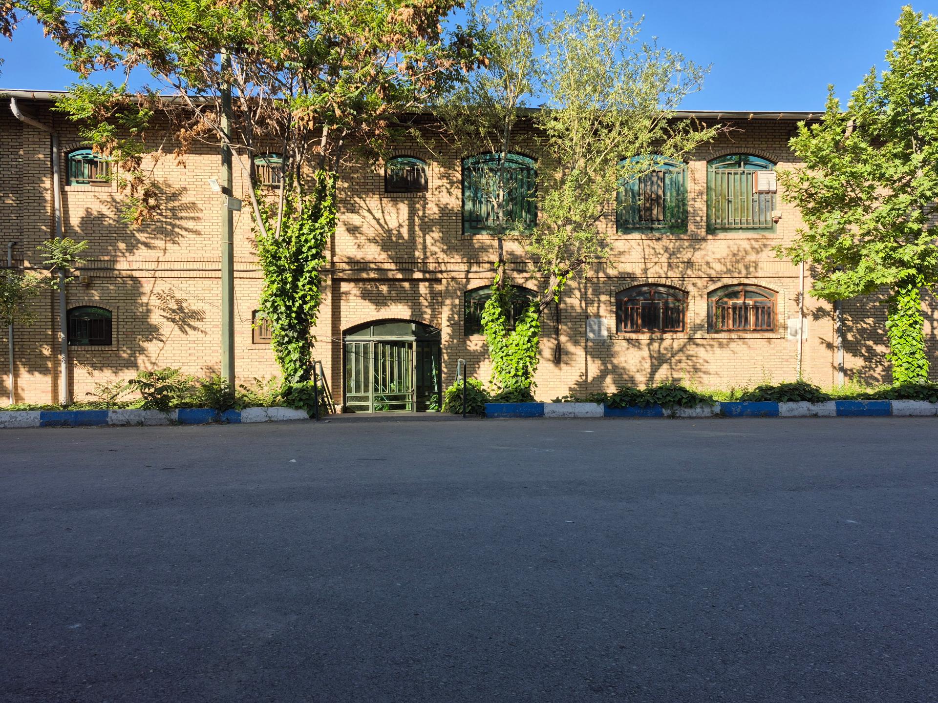 عکس آزمایشگاه و کارگاه دانشکده علوم